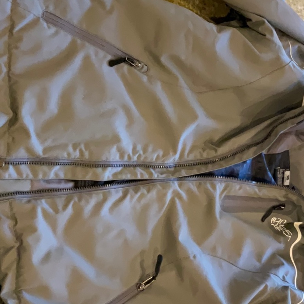 Obermeyer ski jacket - Picture 6 of 6